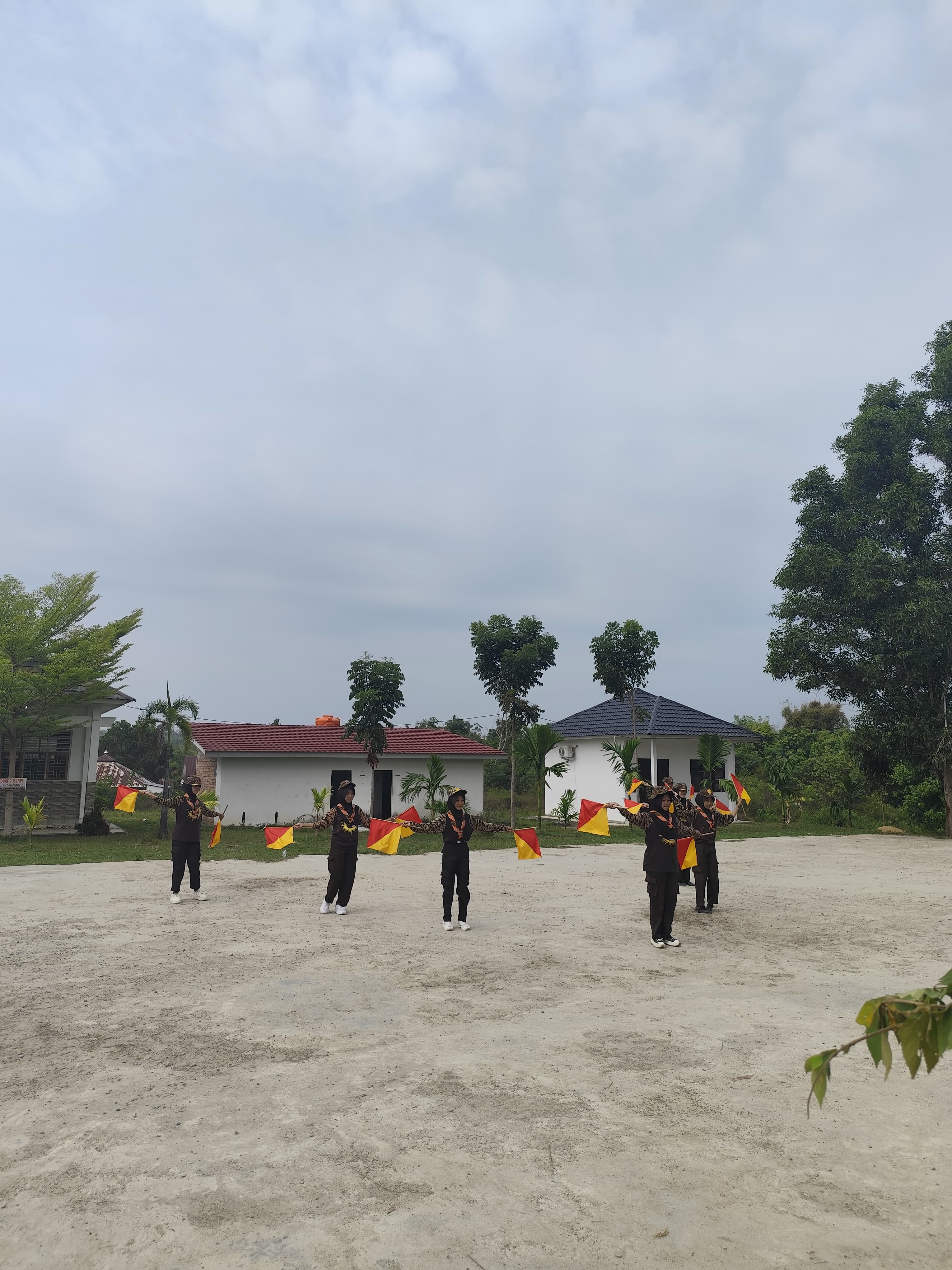 LATIHAN GABUNGAN PRAMUKA SMKN 1 RAMBANG DANGKU DAN SMKN 1 BELIMBING